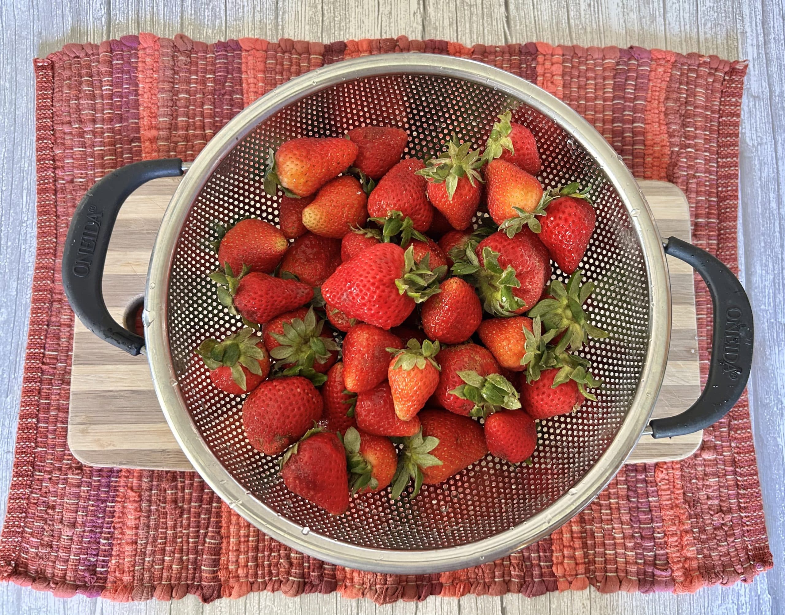 picture of whole strawberries in colander